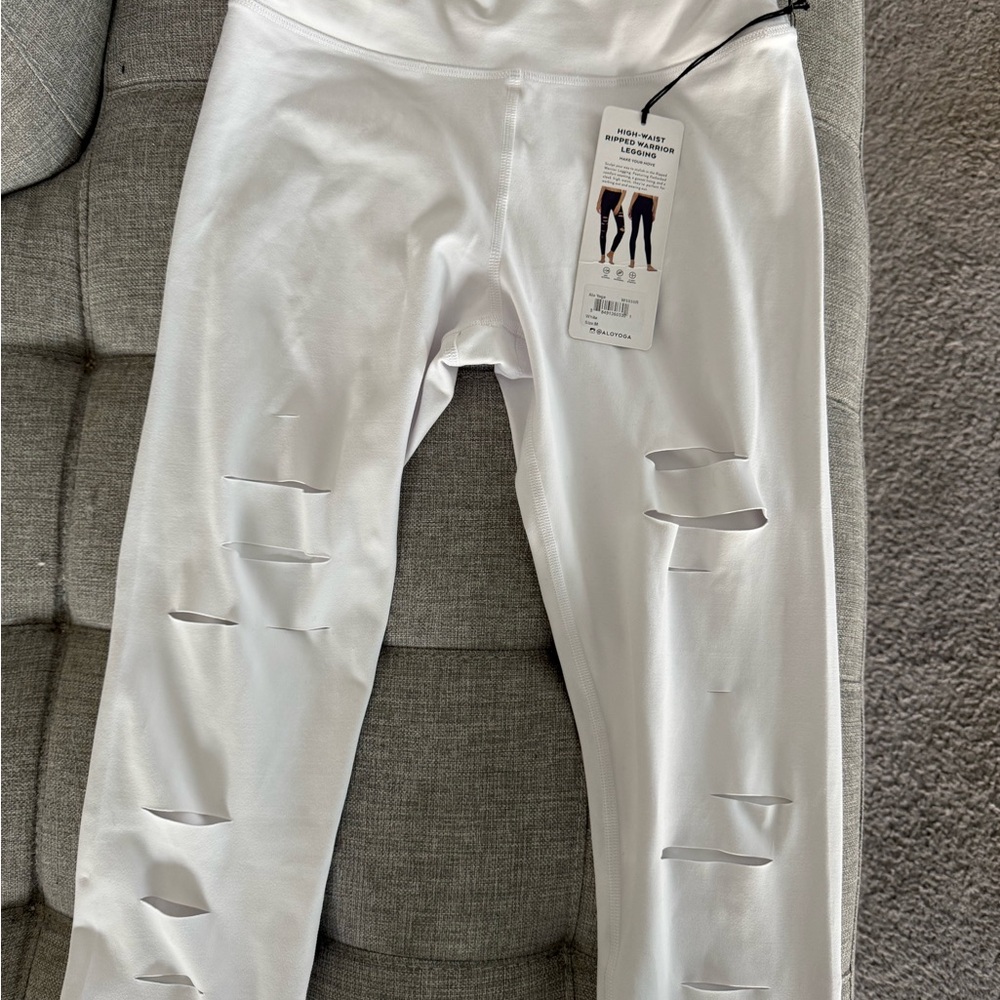 White Ripped Leggings - Picture 2 of 4